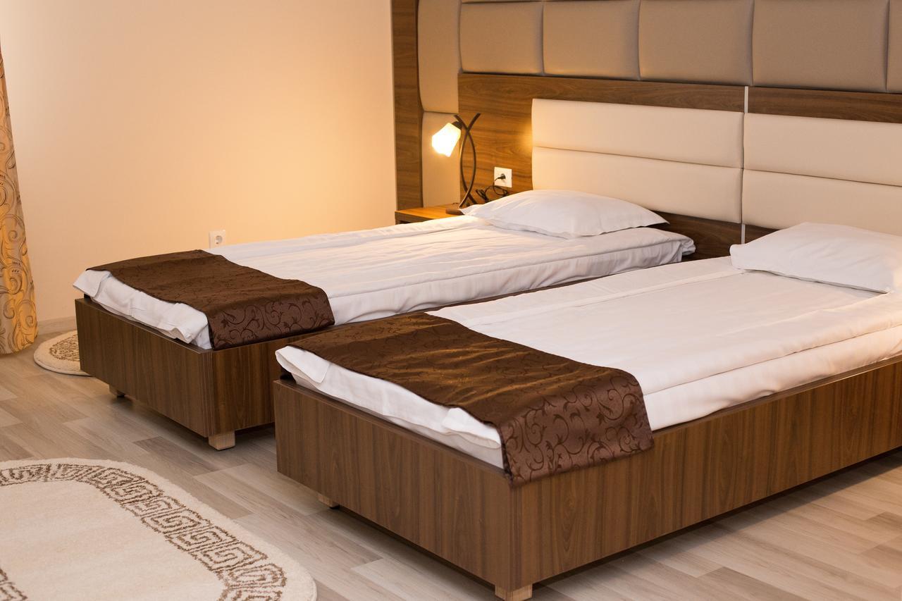 Complex Azar Otel Galaţi Dış mekan fotoğraf