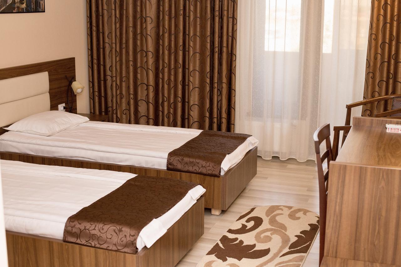 Complex Azar Otel Galaţi Dış mekan fotoğraf
